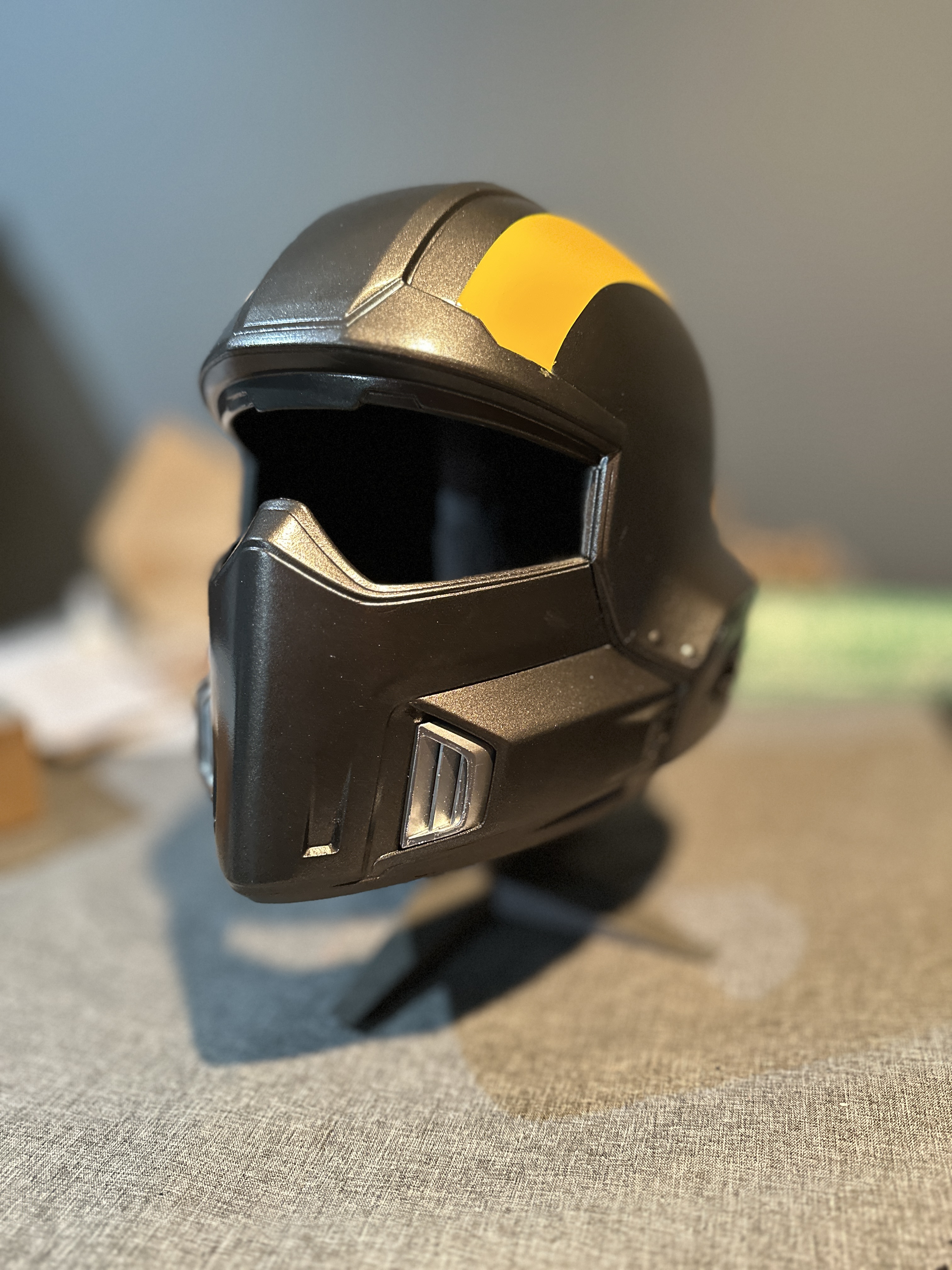 Helldivers 2 Helmet Update: Yellow Stripes Done and Silver Vents Sprayed