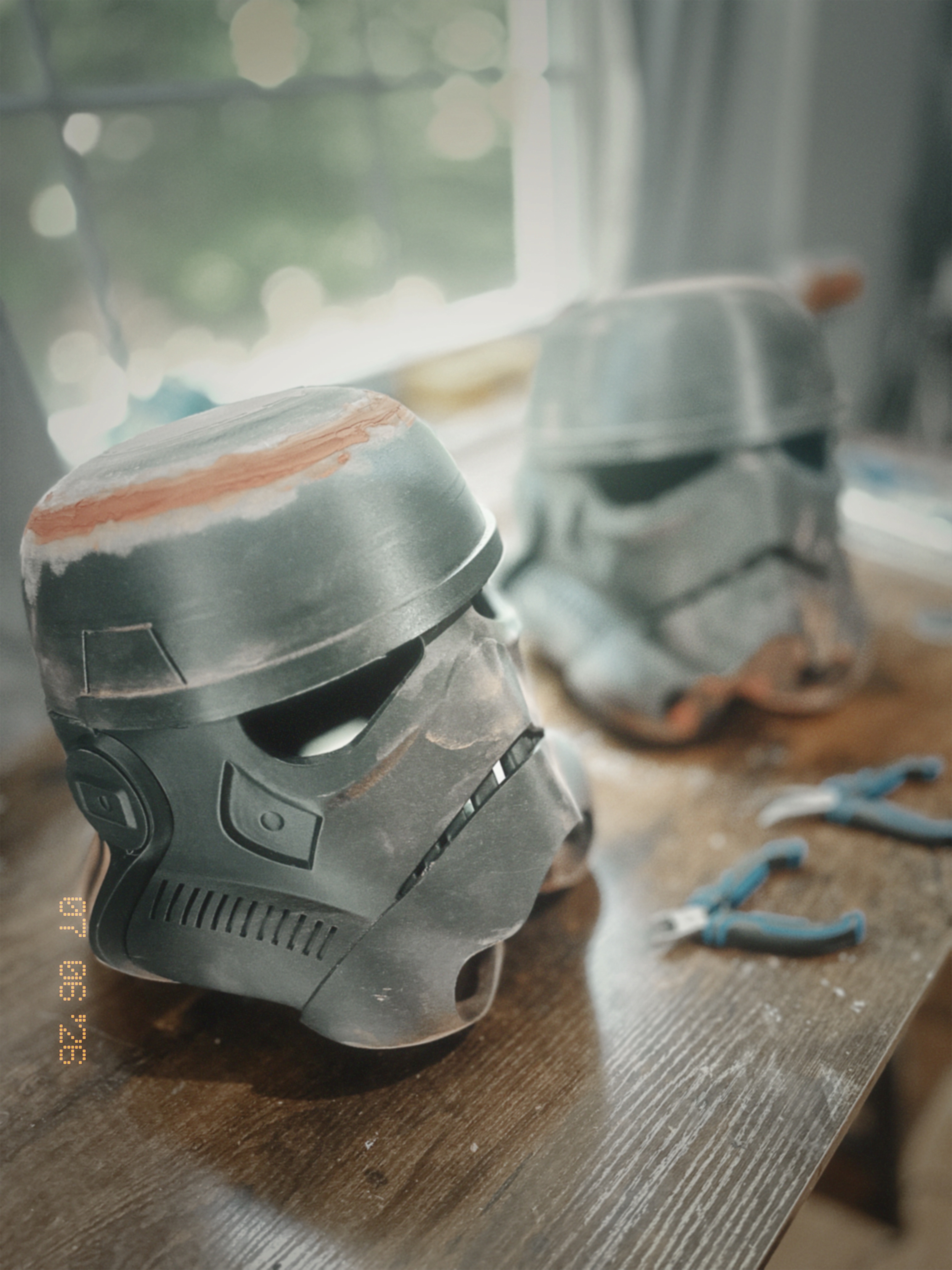 Stormtrooper Helmet Assembly: Glueing the Pieces of an Icon detail image