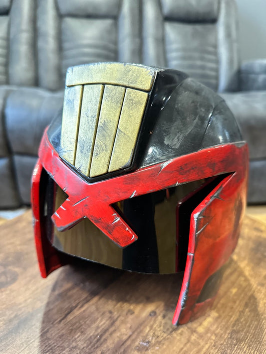 Lawgiver Helmet (Judge Dredd) – Collector Display Prop (Inspired Design)