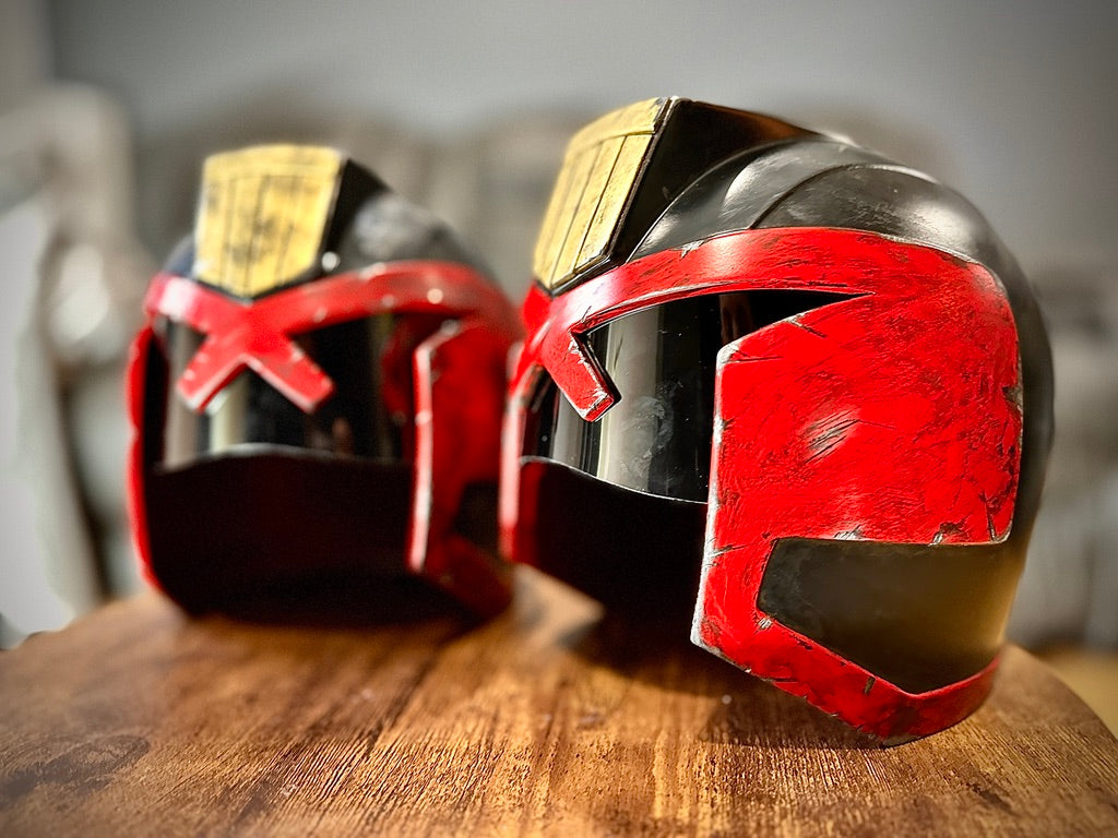 Lawgiver Helmet (Judge Dredd) – Collector Display Prop (Inspired Design)