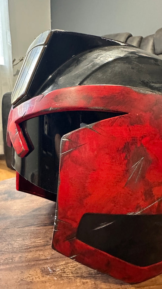 Lawgiver Helmet (Judge Dredd) – Collector Display Prop (Inspired Design)