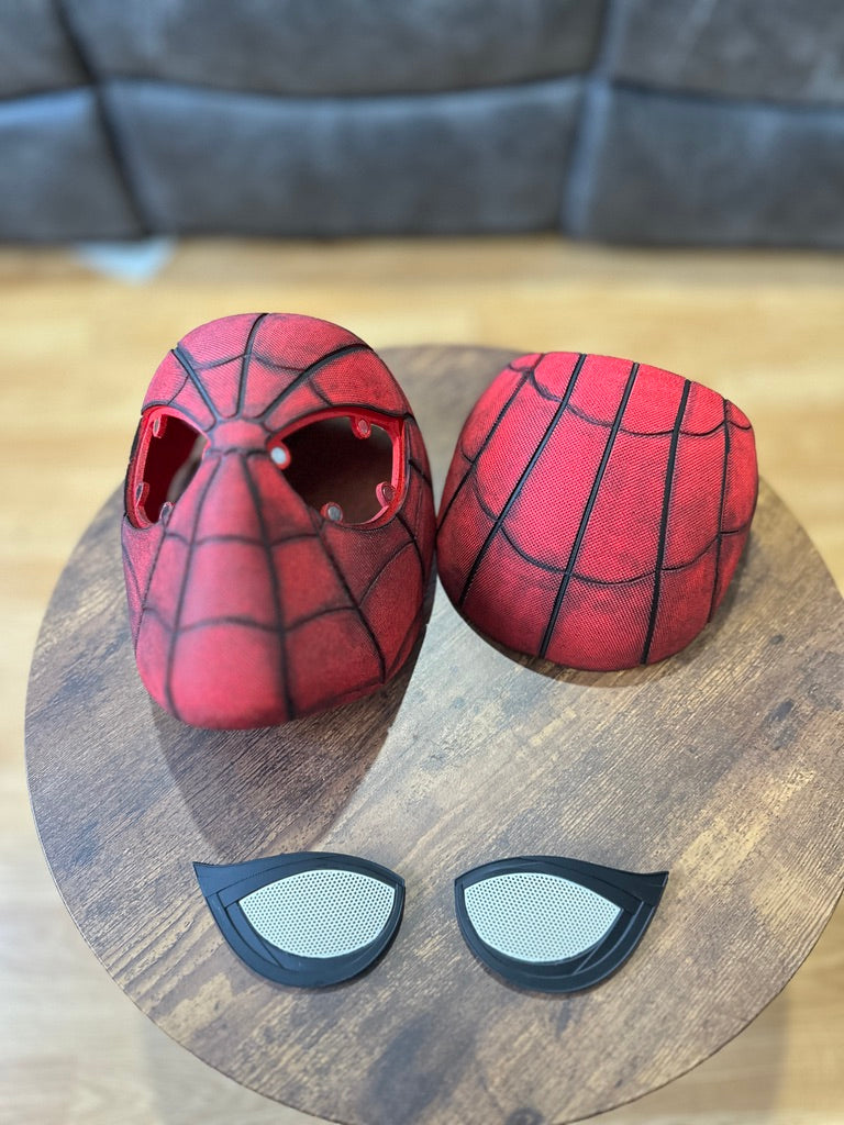 Spider-Inspired Hero Helmet – Regular Edition