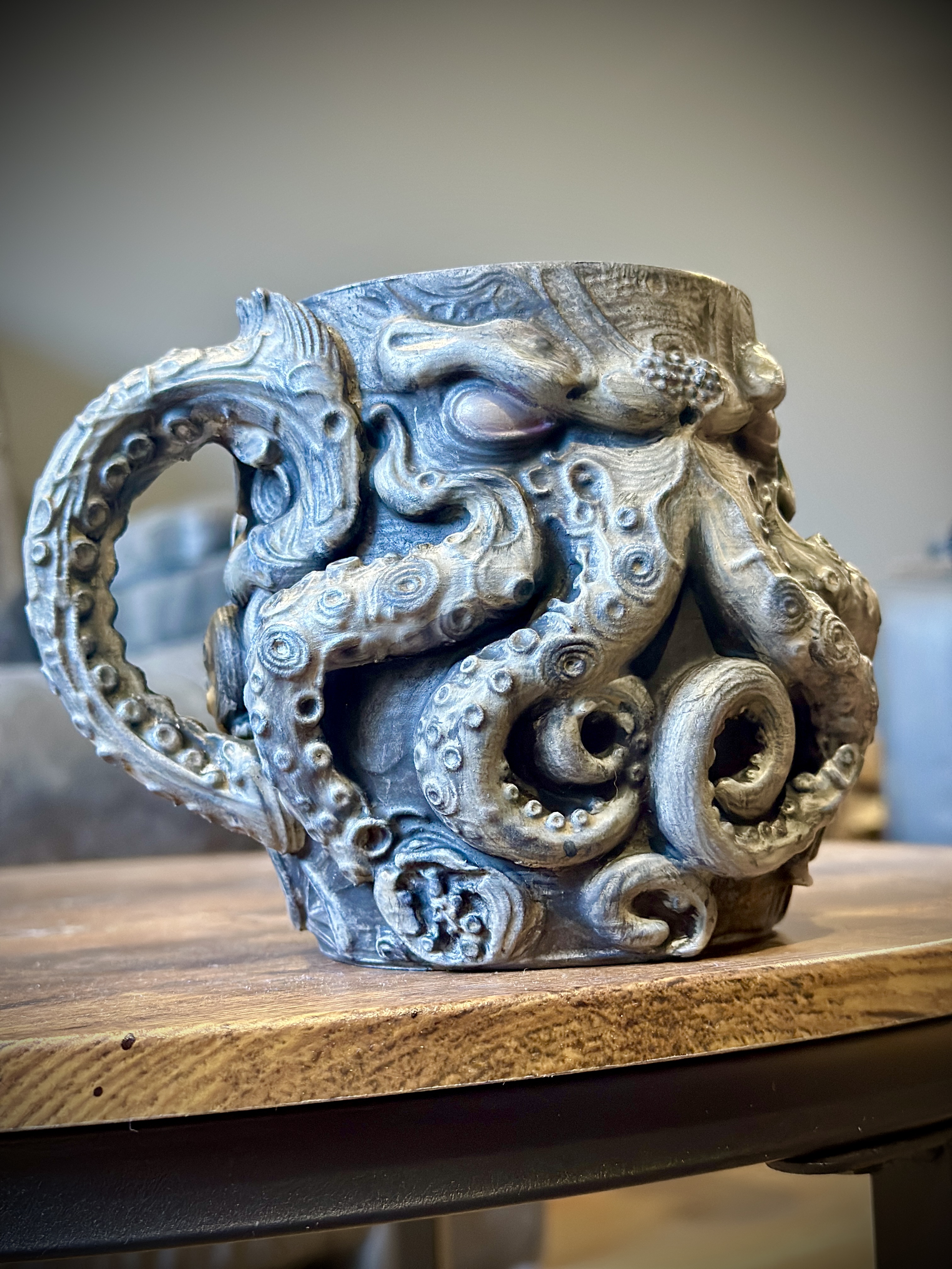 Kraken Tentacle Mug – Abyssal Ocean Relic (Display Decor) detail image