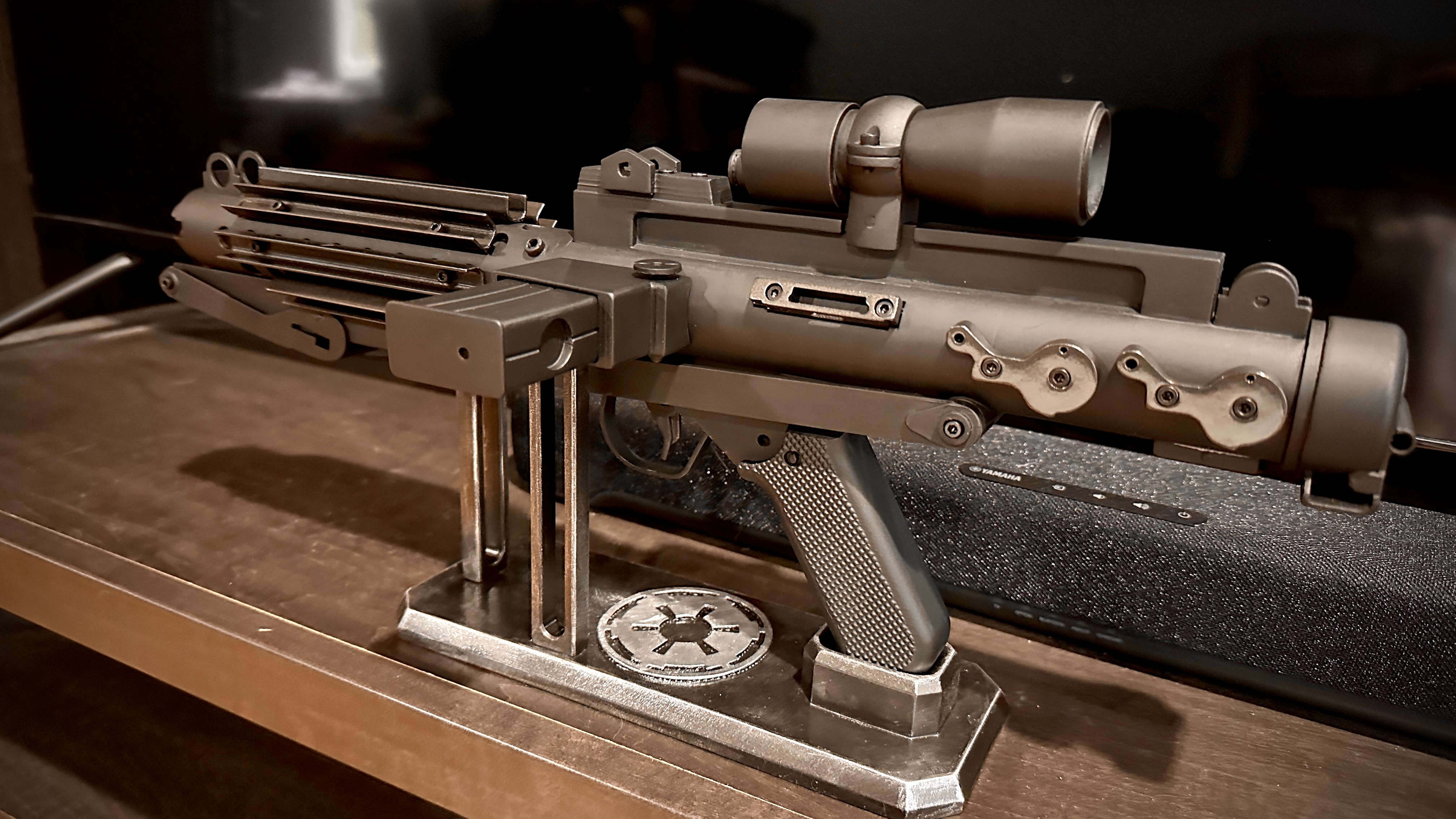 Star Wars E-11 Blaster – Clean RoTJ Version (Display Prop) detail image