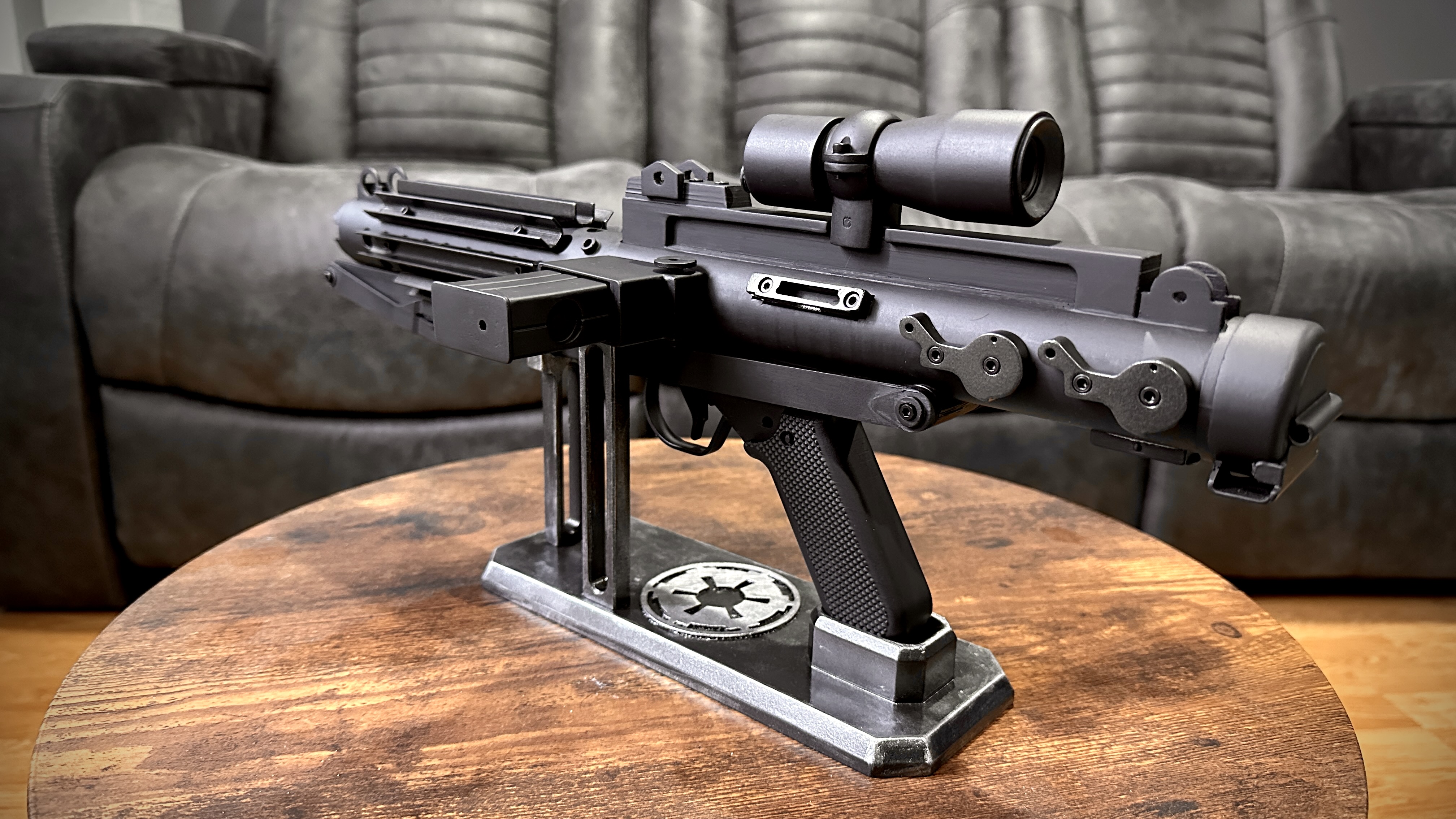 Star Wars E-11 Blaster – Clean RoTJ Version (Display Prop) detail image