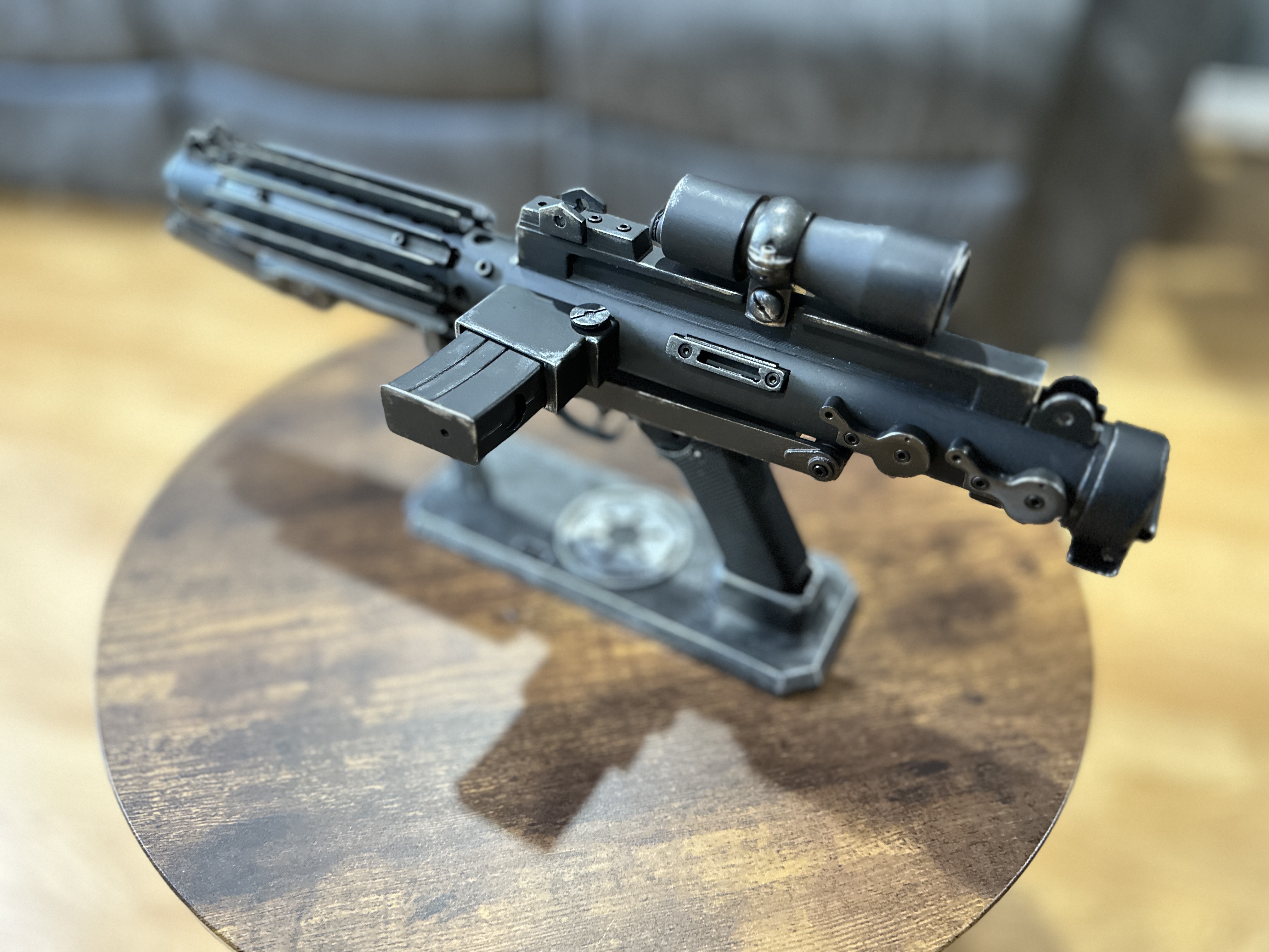 Star Wars E-11 Blaster – Weathered Battle-Worn Version (Display Prop) detail image