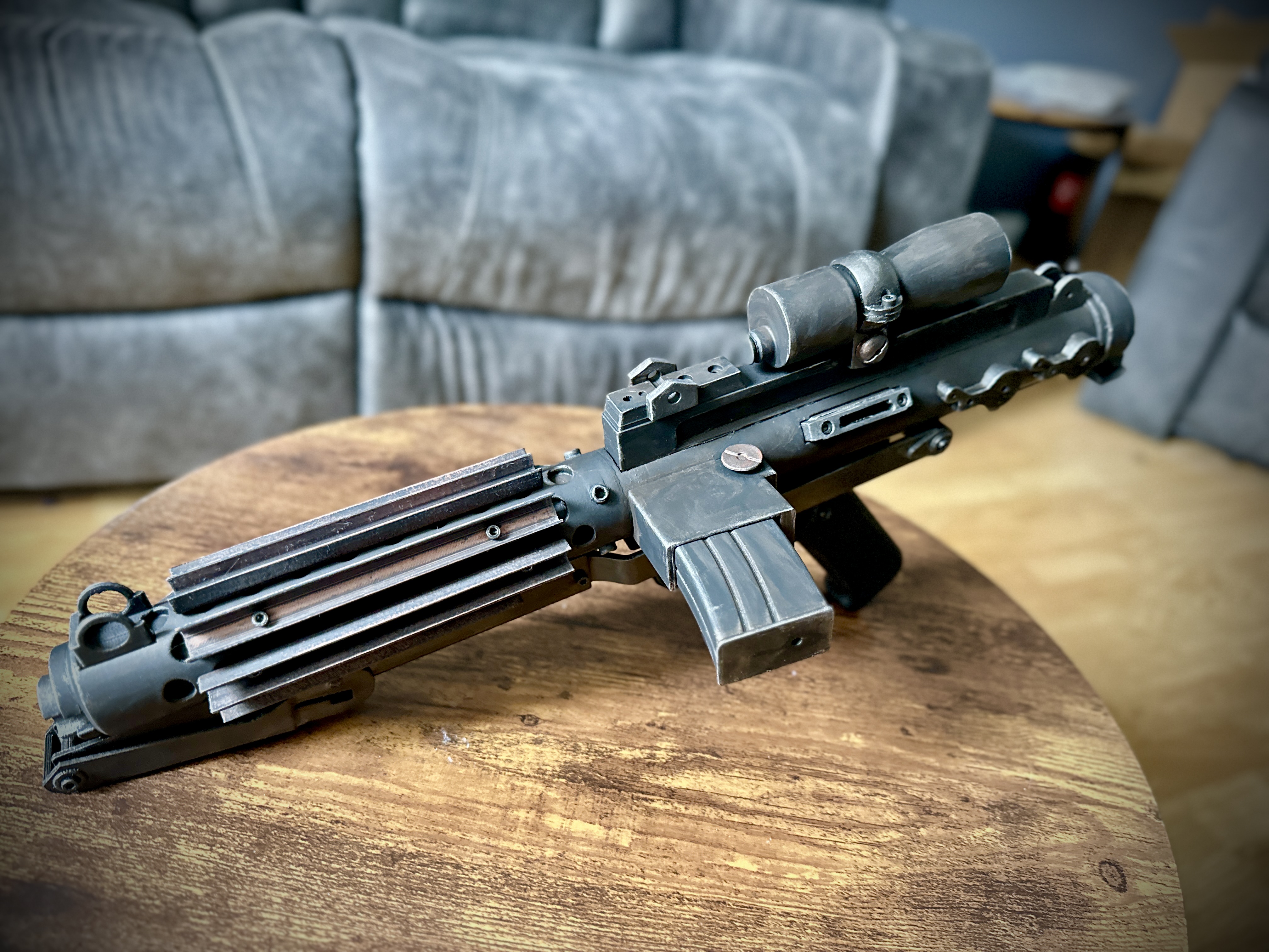 Star Wars E-11 Blaster – Copper Modified Version (Display Prop) detail image