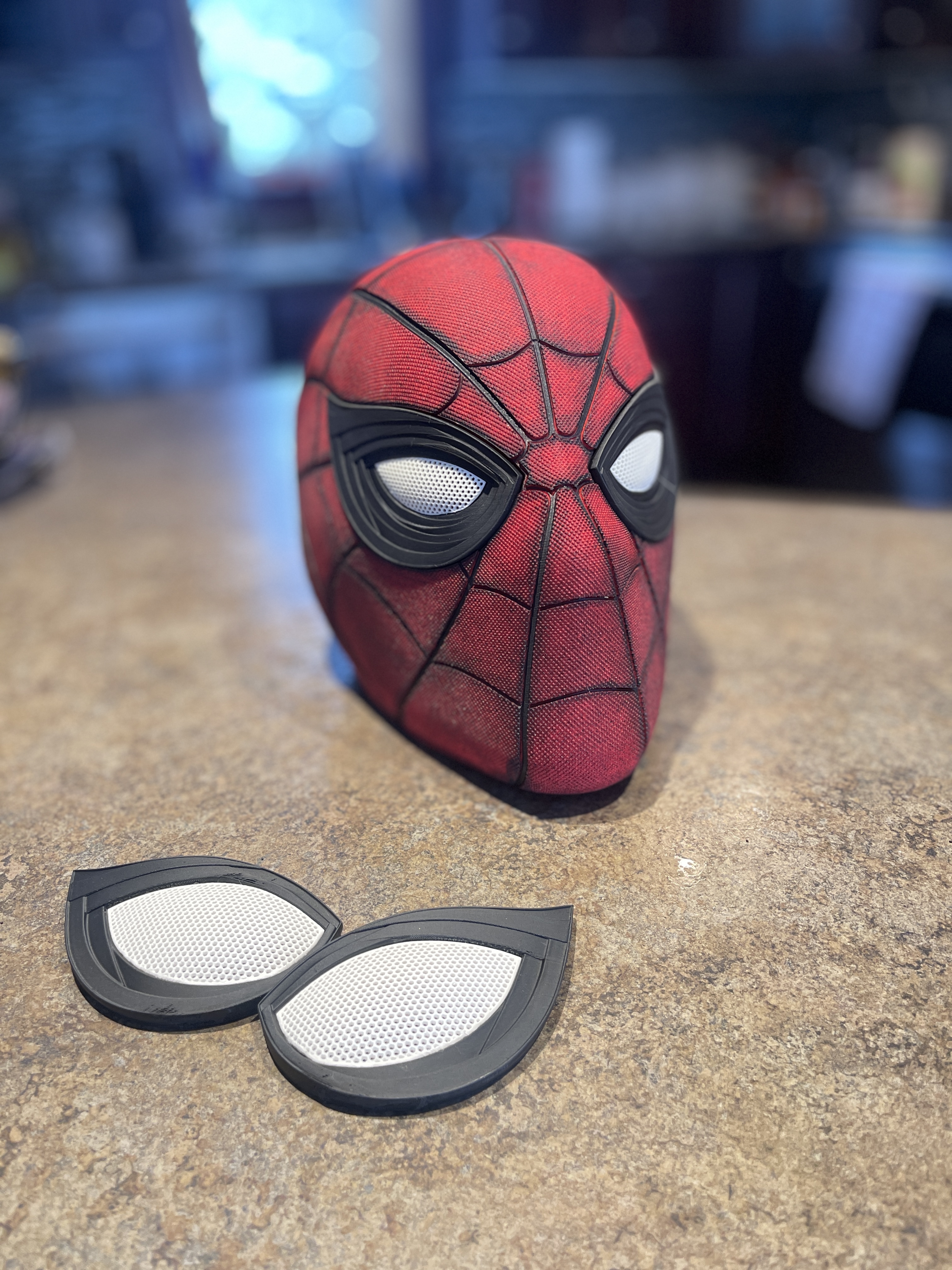 Spider-Man Inspired Comic Helmet (Display Prop) detail image